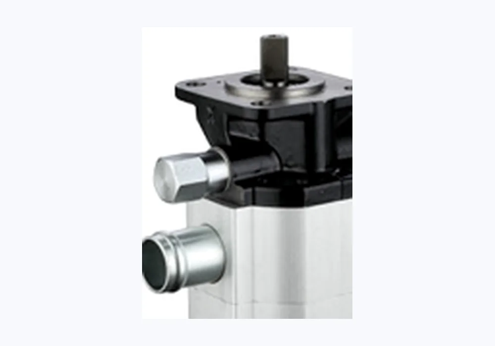 2CB-4.2/1.0 gear pump shaft, housing and port-side product detail